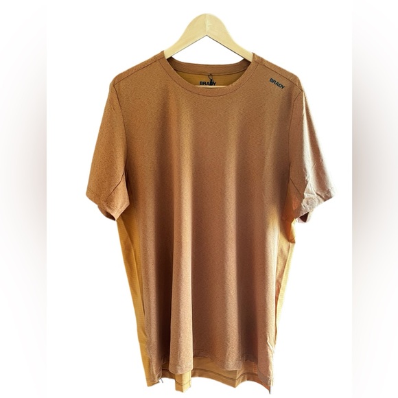 NWT! BRADY Men’s Running Top, Large - Picture 1 of 8